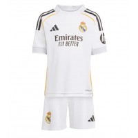 Fotbalové Dres Real Madrid Jude Bellingham #5 Dětské Domácí 2025-26 Krátký Rukáv (+ trenýrky)